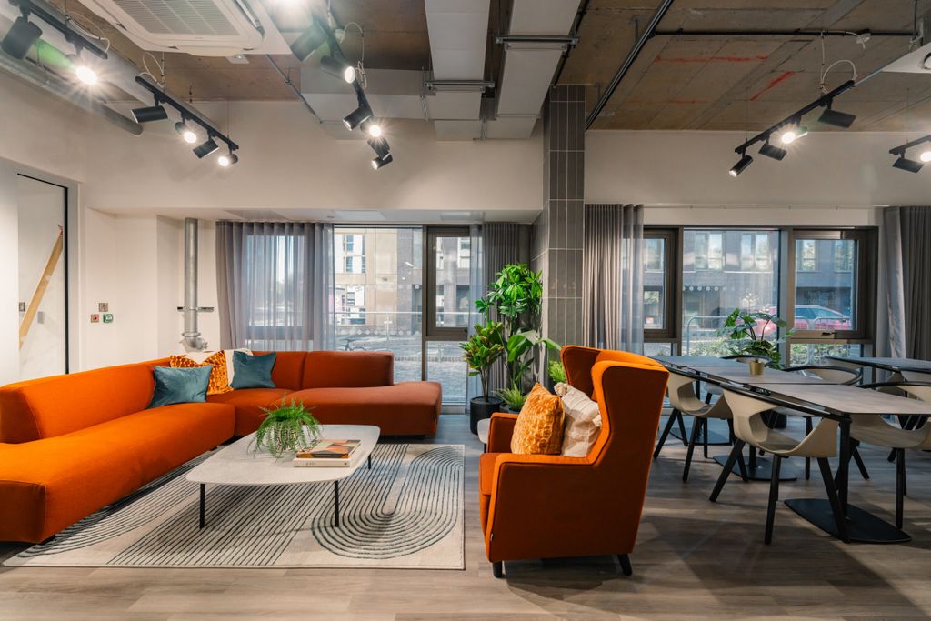 Property photo 3 of 6