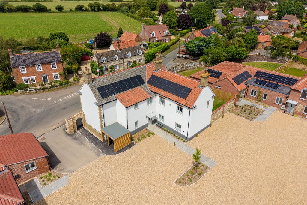 Additional image 4 of 4 bed farm for saleLower Farm Mews, Tittleshall PE32