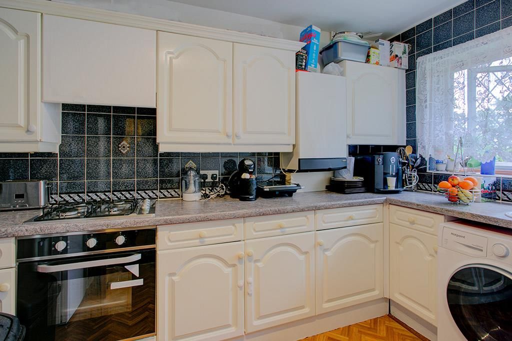 Property photo 3 of 13 Chequers (15).Jpg