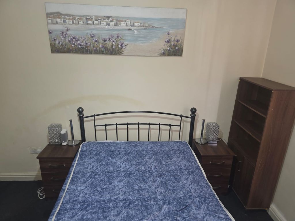 Property photo 1 of 3