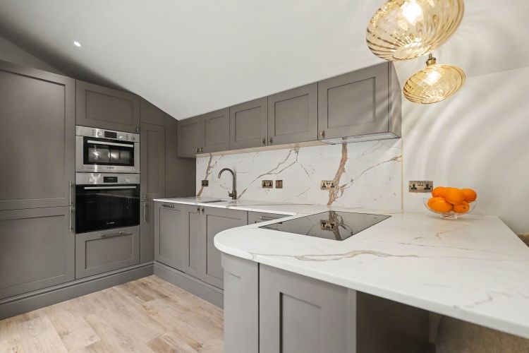 Property photo 3 of 9 329808
