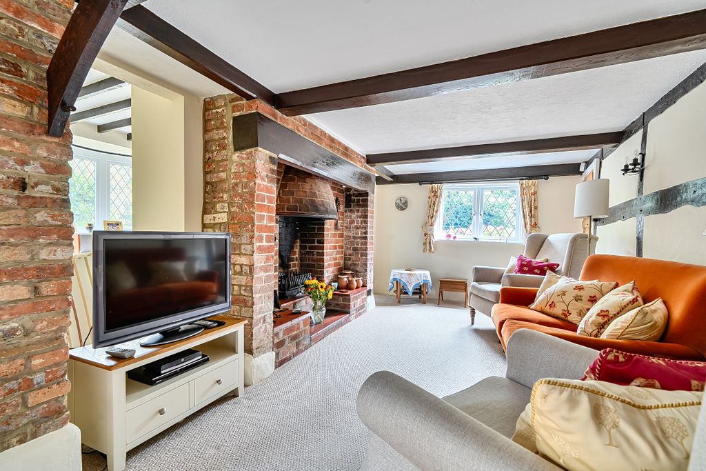 Property photo 2 of 12