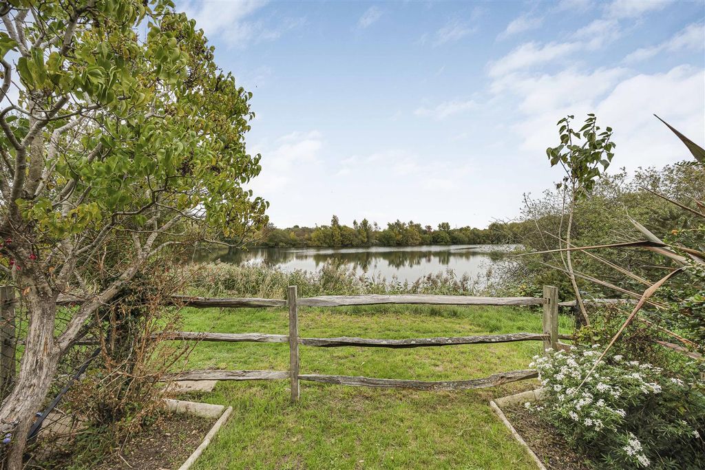 Property photo 3 of 30 27_64978.Jpg