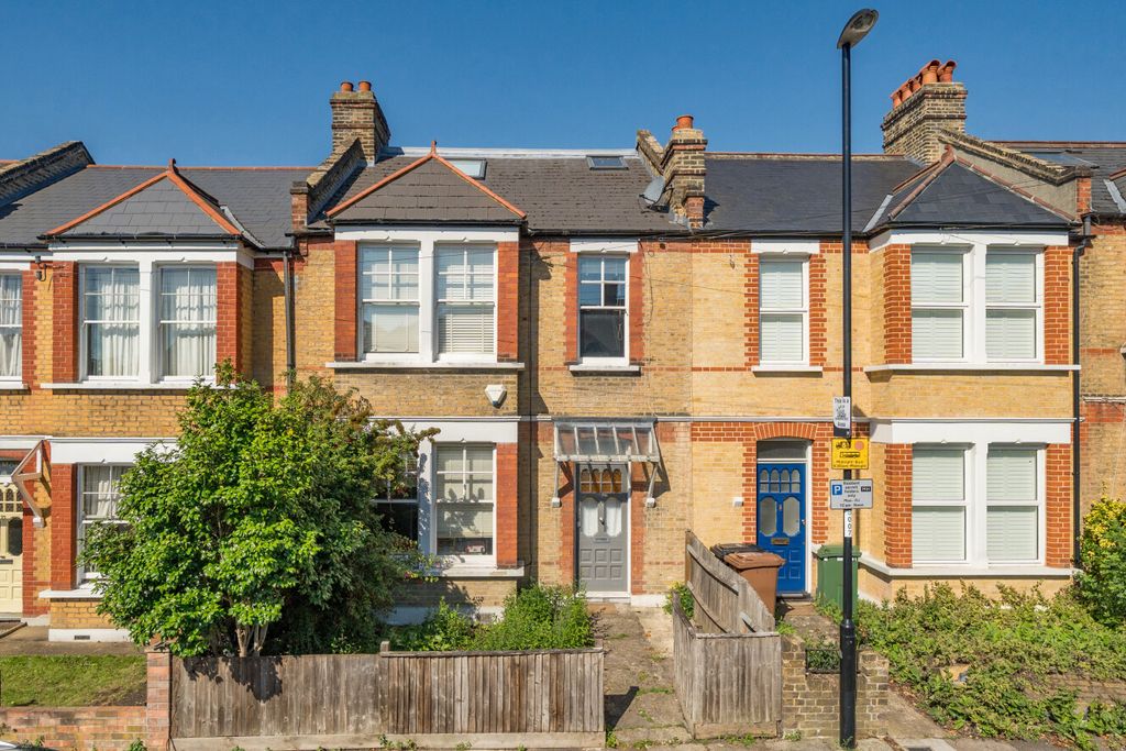 Property photo 1 of 18 1481534-17-6A3501...