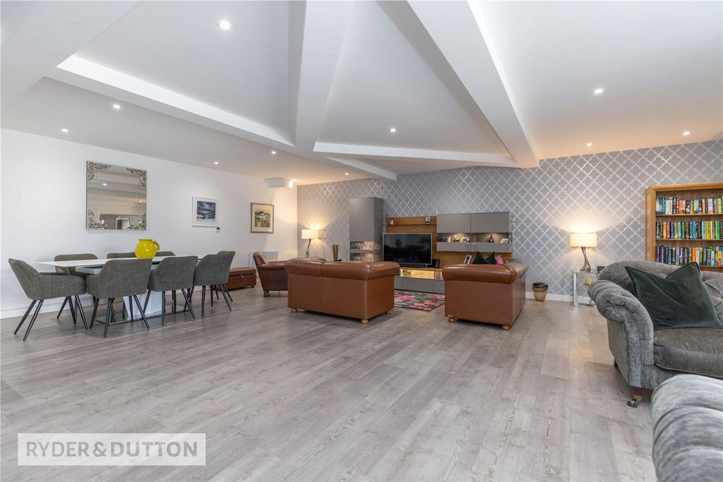 Property photo 3 of 29 Picture No. 03