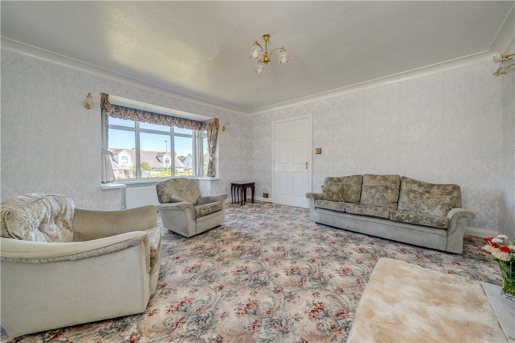 Property photo 3 of 19 Living Room