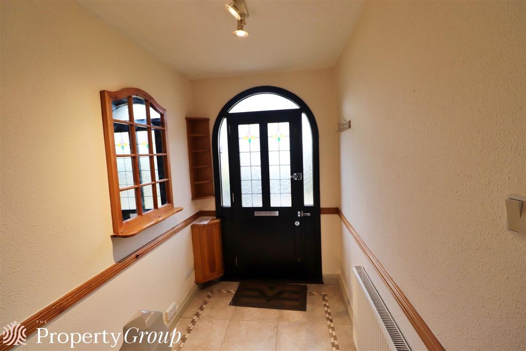 Property photo 2 of 16 Wyken Avenue 72 2510 (8).Jpg