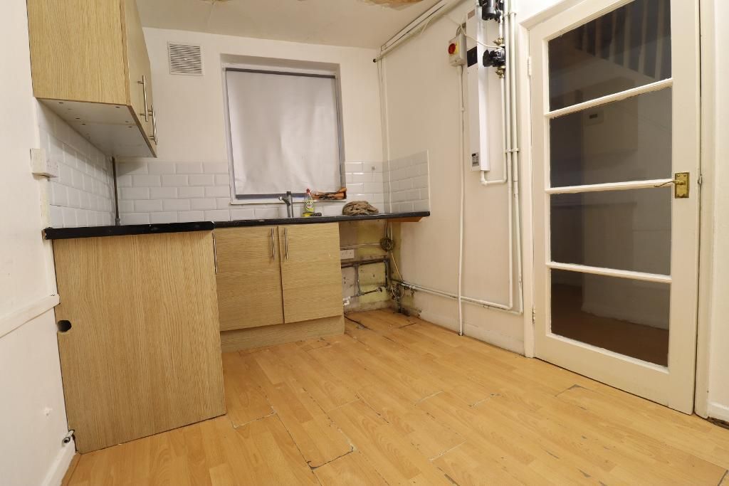 Property photo 3 of 9 Photo 3