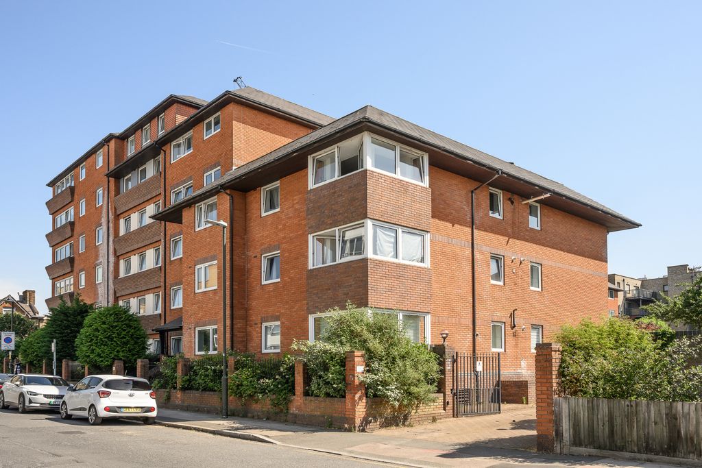 Property photo 1 of 11 Picture No. 13