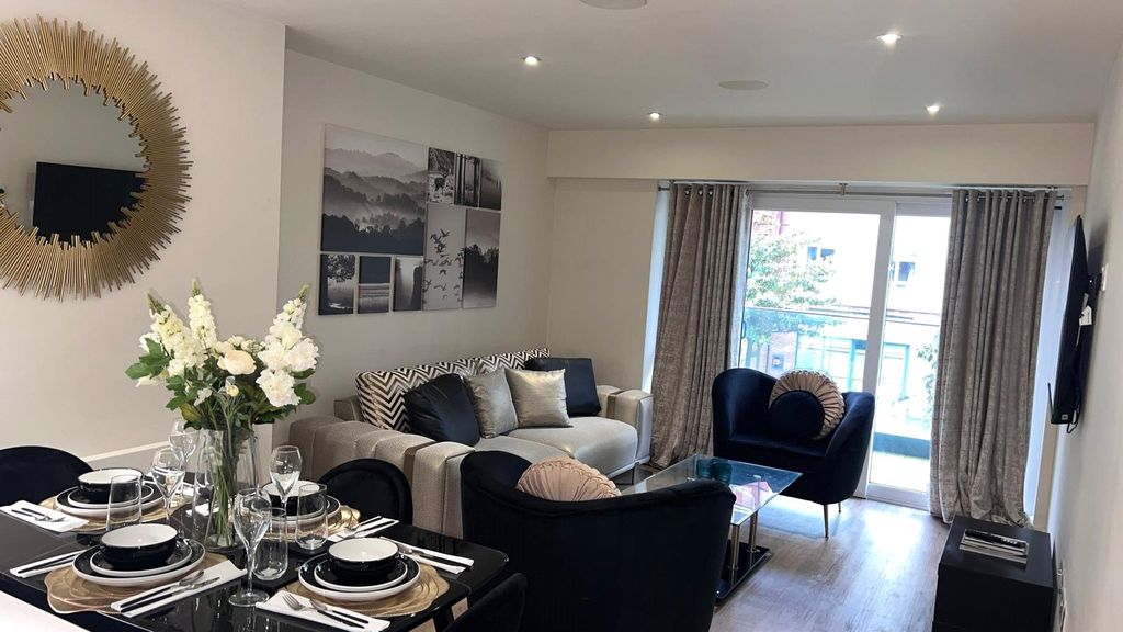 Property photo 2 of 17 Picture No. 34