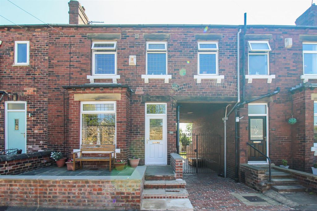 Property photo 1 of 9