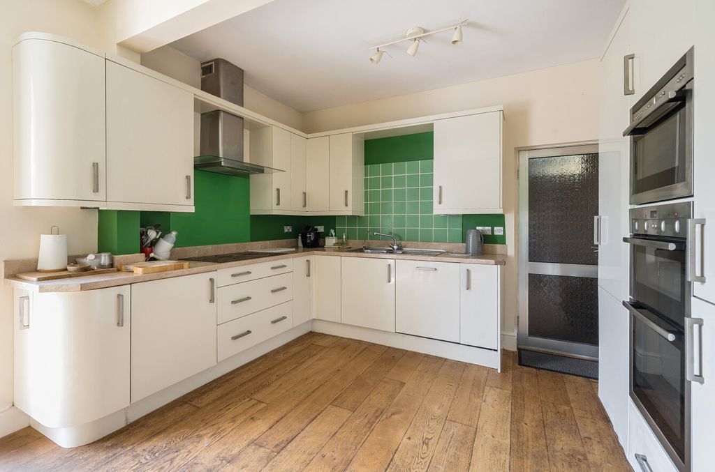 Additional image 5 of 5 bed detached house for saleBassett Avenue, Bassett, Southampton, Hampshire SO16