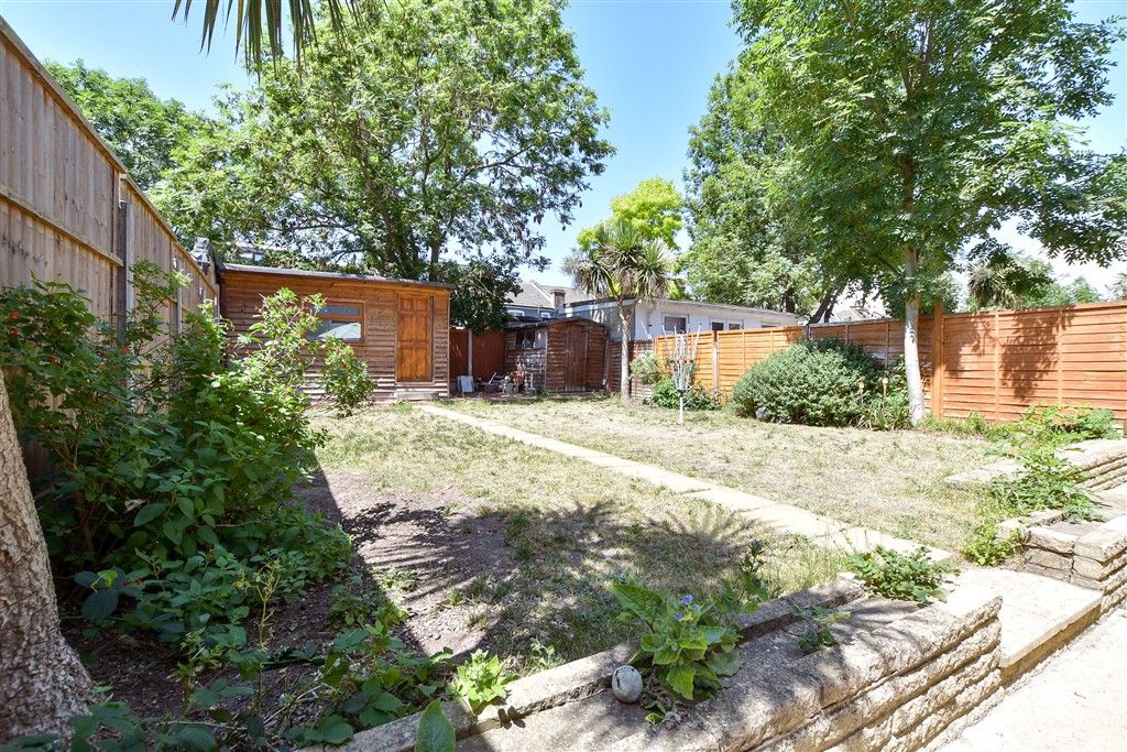 Property photo 2 of 18 Rear Garden B