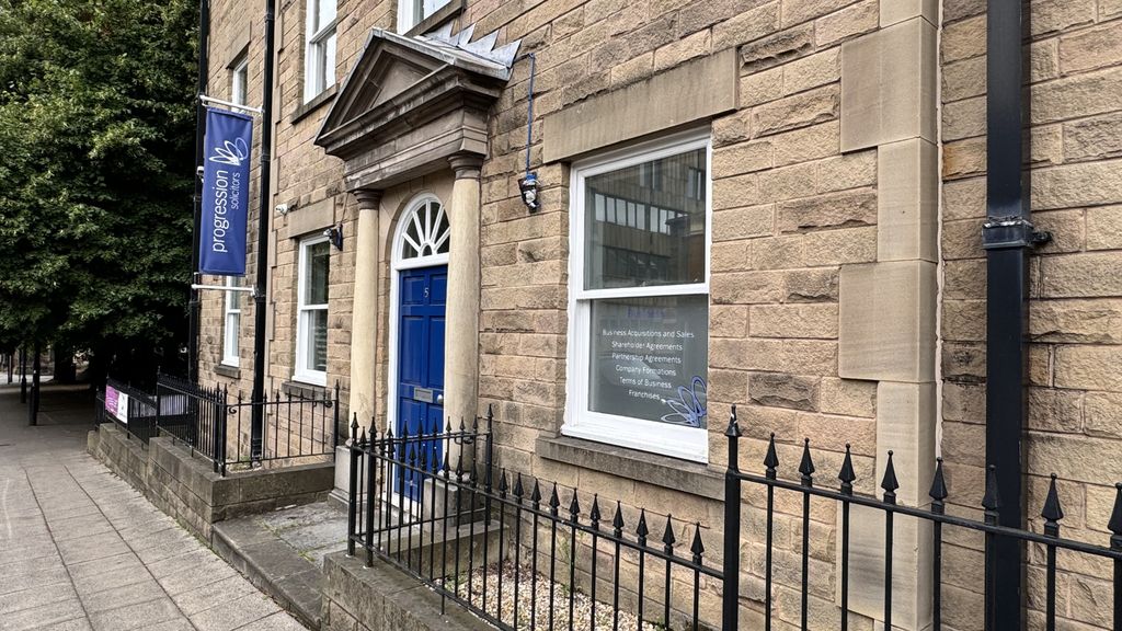 Property photo 2 of 12