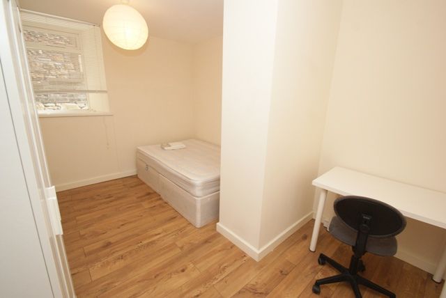 Property photo 2 of 6 B2.Jpg