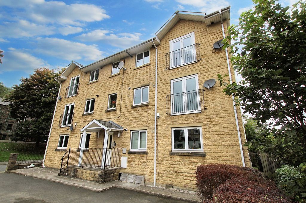 Property photo 3 of 12