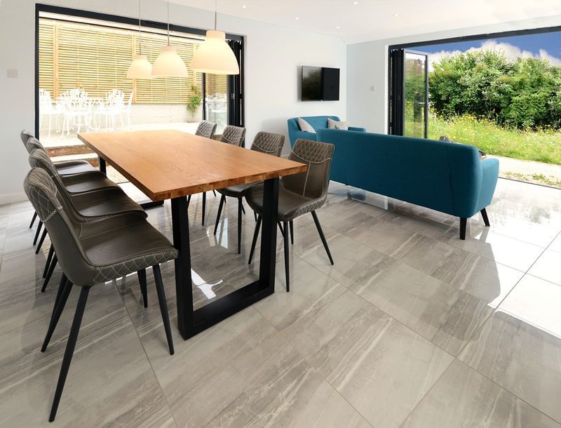 Property photo 2 of 25 Open Plan Living Library Photo