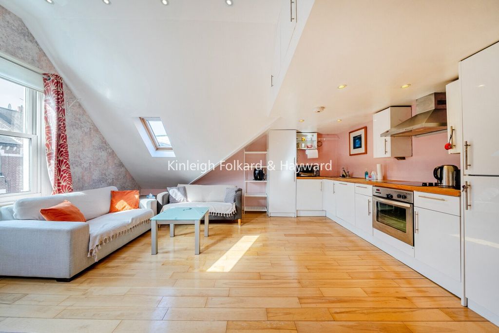 Property photo 1 of 15 Picture No. 08