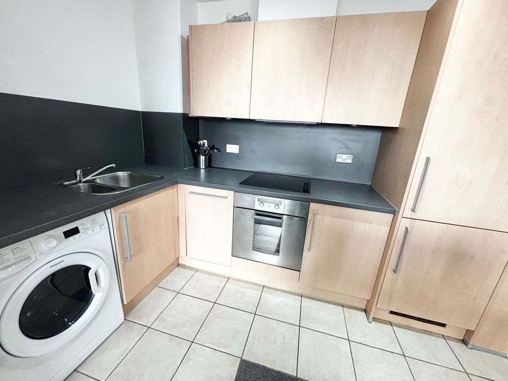 Property photo 1 of 9 Kitchen