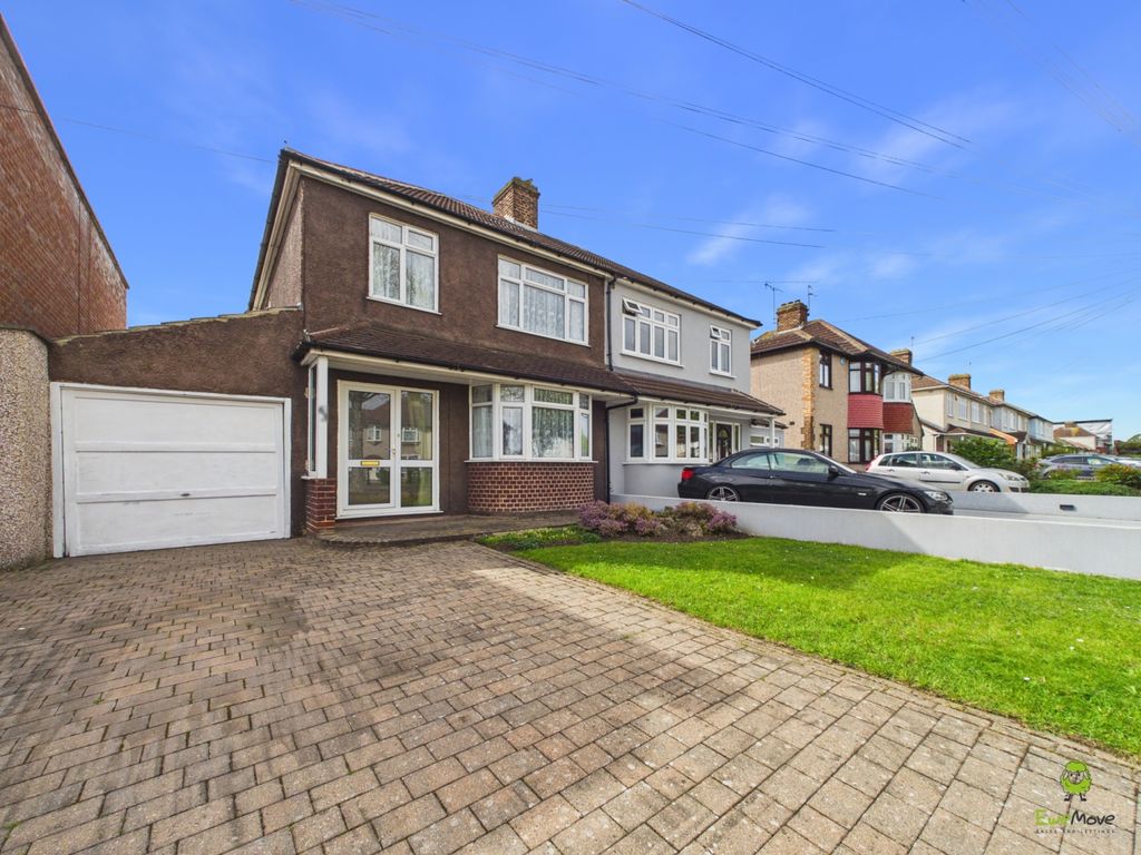 Property photo 3 of 21 Presented By Clinton At Ewemove Bexleyheath And Da