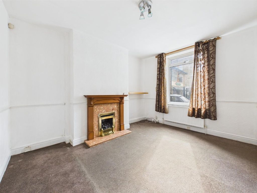 Property photo 3 of 14 Cam04899G0-Pr0084-Still004.Jpg