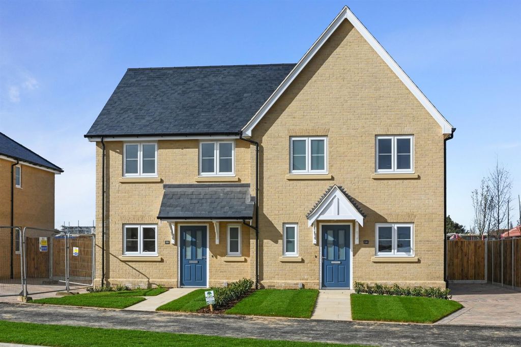 Property photo 1 of 44 Externally