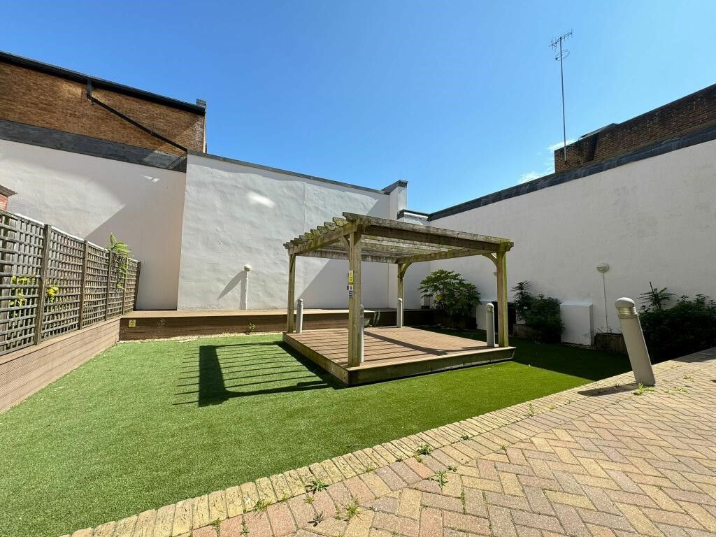 Property photo 3 of 10