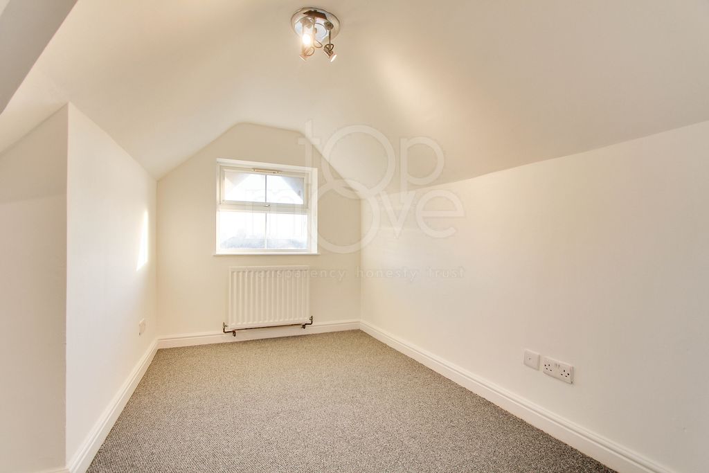 Property photo 1 of 11 Photo 2