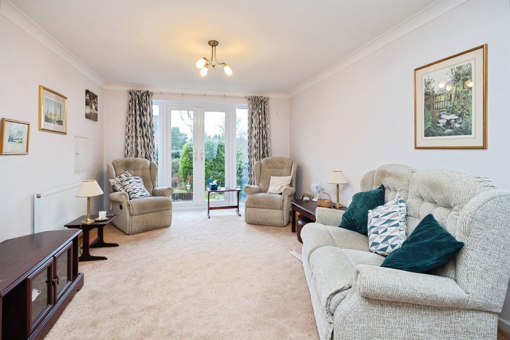 Property photo 3 of 20