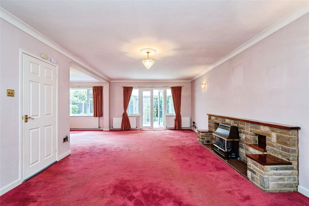 Property photo 2 of 21 Picture No. 28