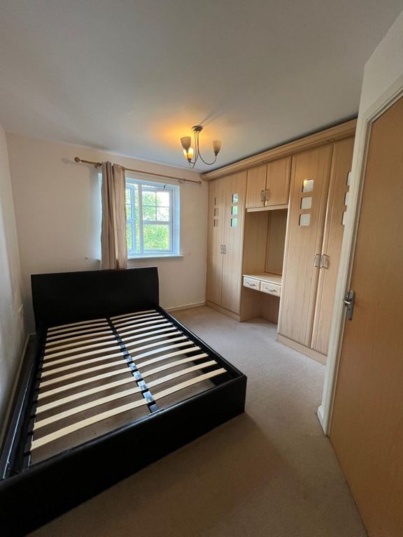 Property photo 2 of 6