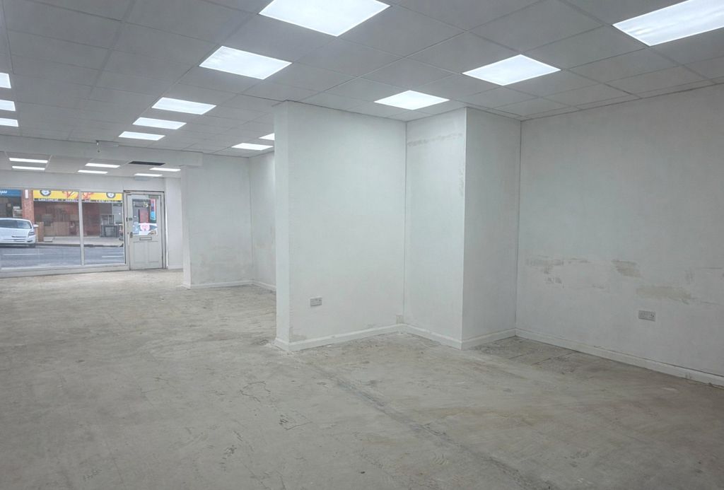 Property photo 2 of 5 Photo 5