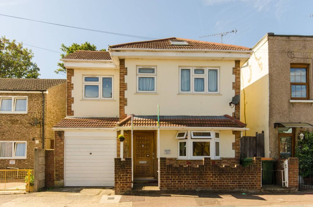 Property photo 1 of 22