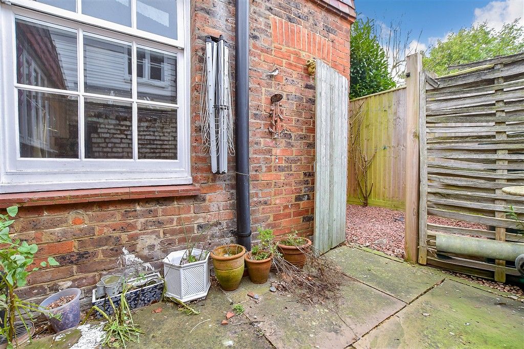 Property photo 1 of 13 Patio / Decking