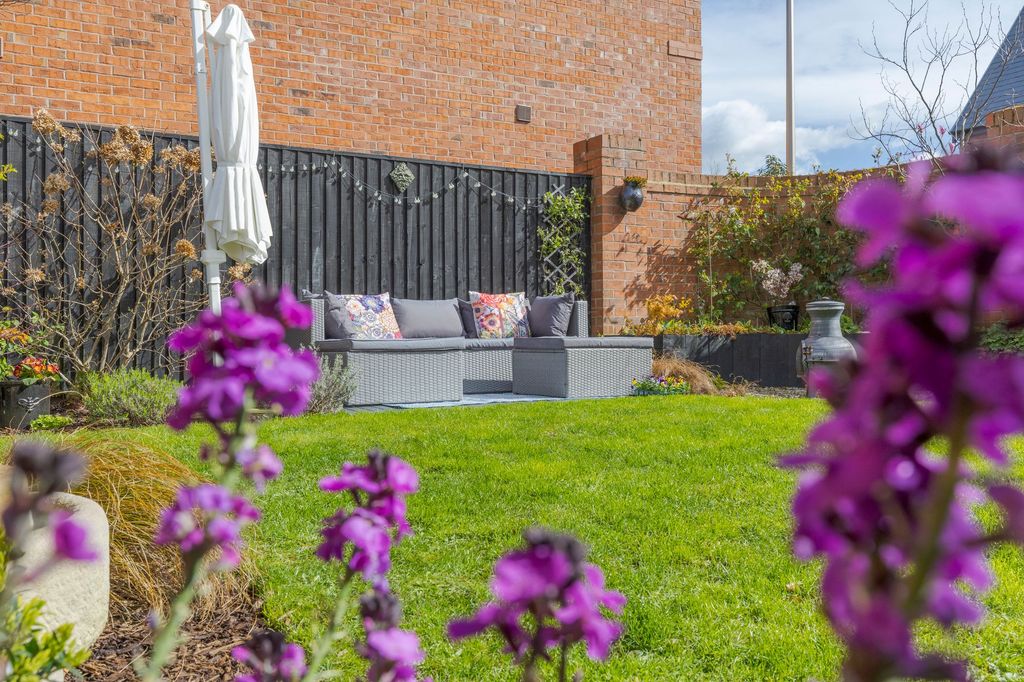 Property photo 3 of 36