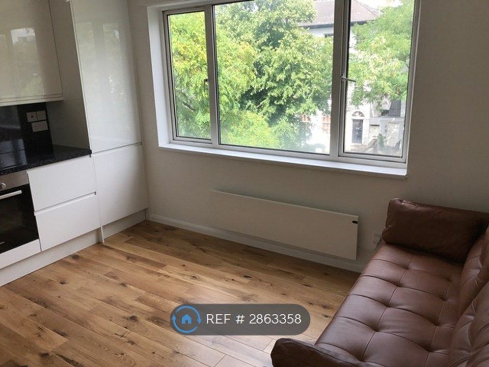 Property photo 3 of 25