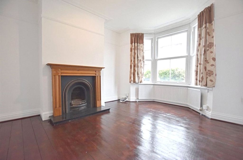Property photo 2 of 10 Picture No. 01