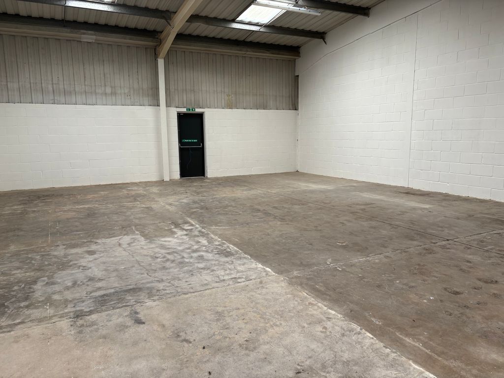 Property photo 1 of 12 A3 Workshop To Let