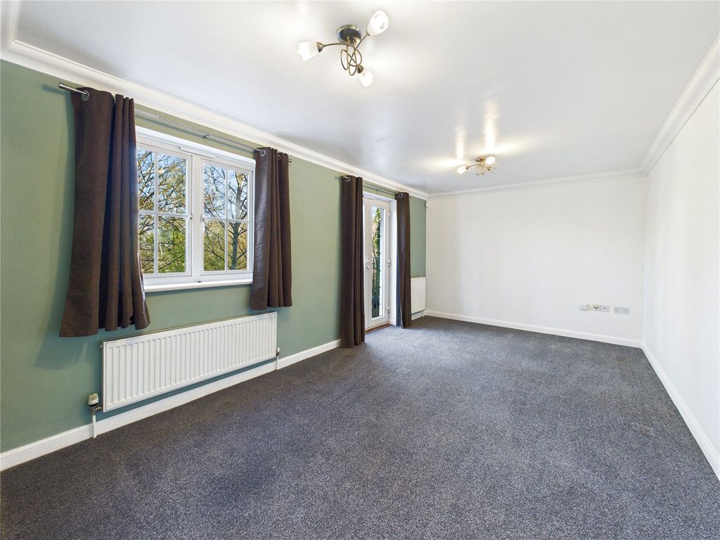 Property photo 2 of 8 Picture 2