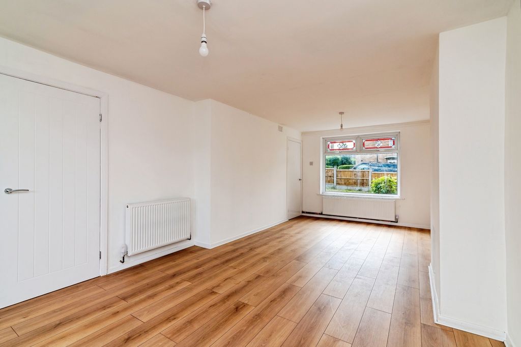 Property photo 2 of 14 Pbox-Img.Jpg