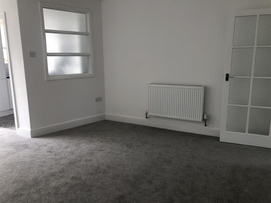 Property photo 3 of 13 Img_4995.Jpg