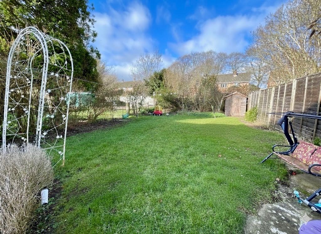 Property photo 2 of 8 4917723