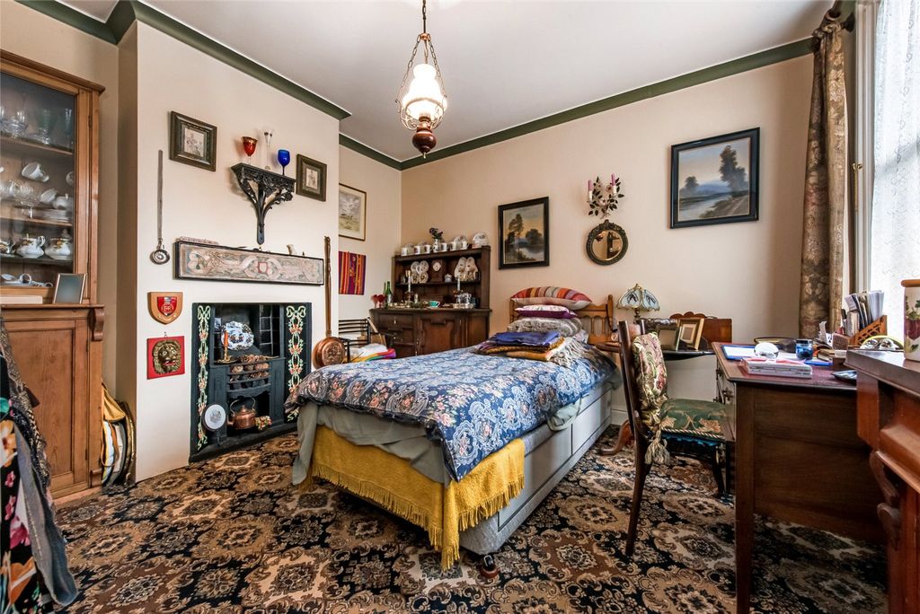 Property photo 3 of 14 Dining Room