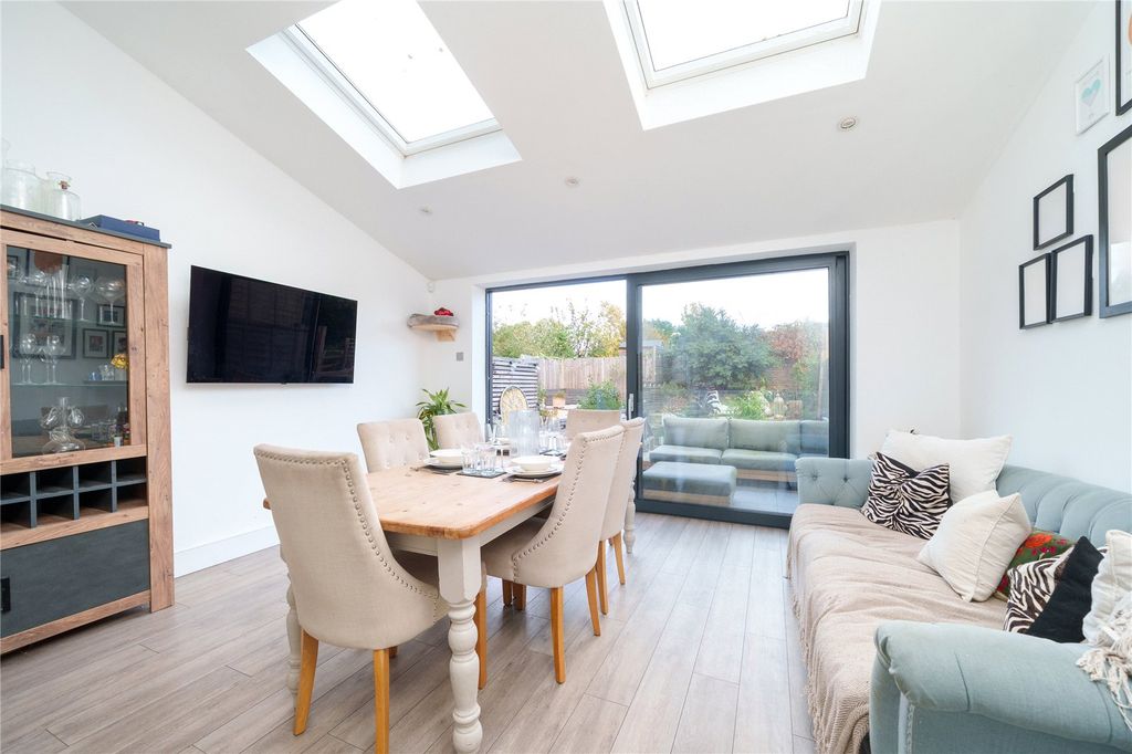 Property photo 3 of 14 Picture No. 07