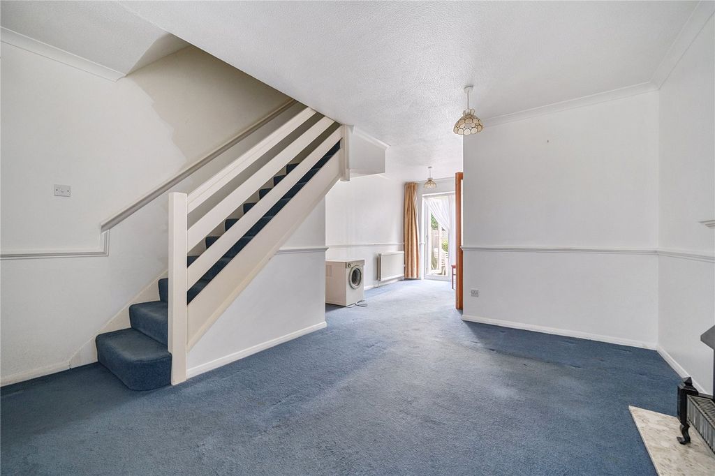 Property photo 2 of 19 Picture No. 12