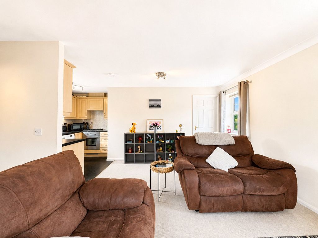 Property photo 2 of 18 Picture No. 17