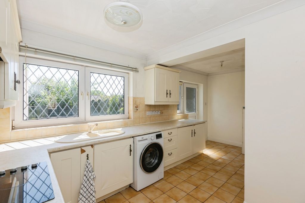 Property photo 3 of 17 Photo
