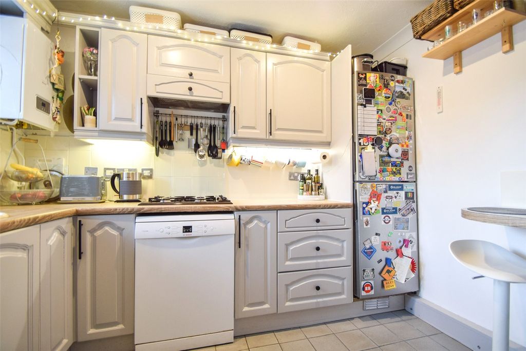 Property photo 3 of 12 Picture No. 19