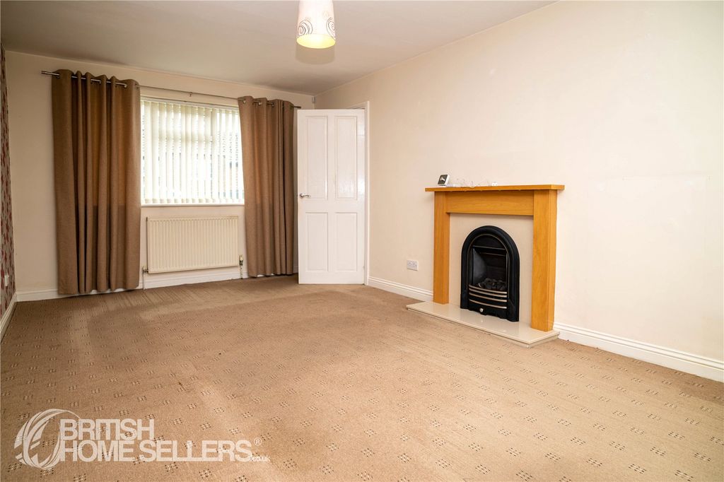 Property photo 3 of 17 Picture No. 14