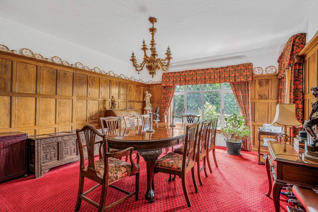 Property photo 3 of 47 4861272